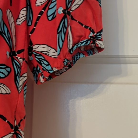 Crown & Ivy dragonfly 3/4 sleeve peasant top - Picture 6 of 7